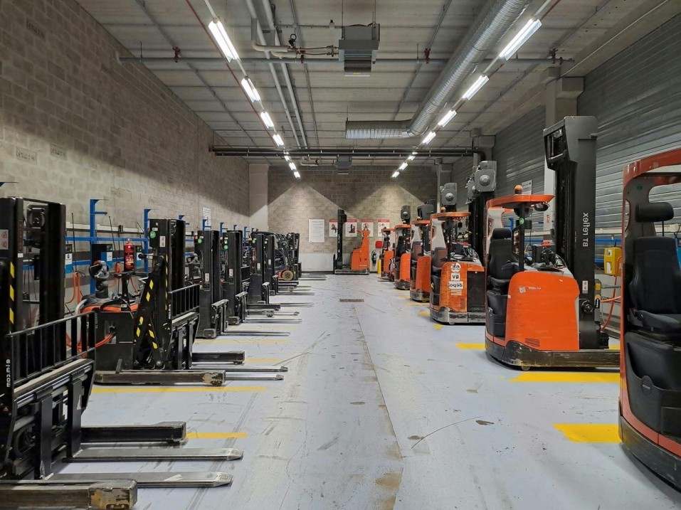 Packing and value-add area